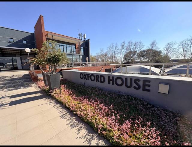 424M² OFFICE TO LET IN MIDRIDGE PARK